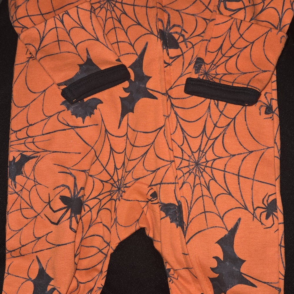 NWT Honest Halloween Sleeper Infant Size 3-6 Months Orange Black Spiders & Bats